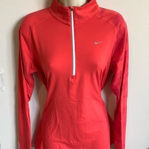 Women’s Nike Dri-Fit Qauarter Zip size Large